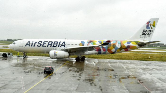 Na beogradskom aerodromu postavljene automatizovane mašine za informacije o cenama taksi usluga