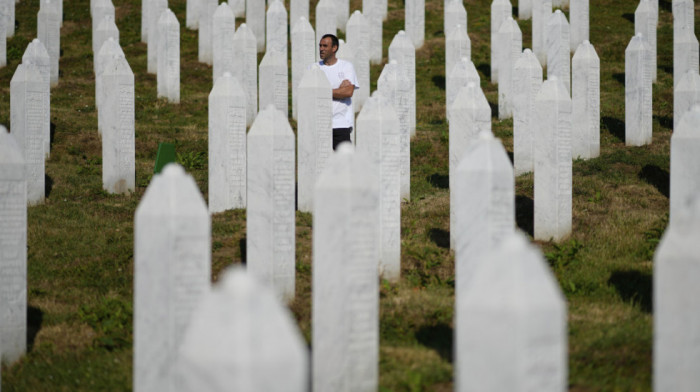 Srebrenica - 30 godina posle zločina: U memorijalnom centru u Potočarima komemoracija žrtvama