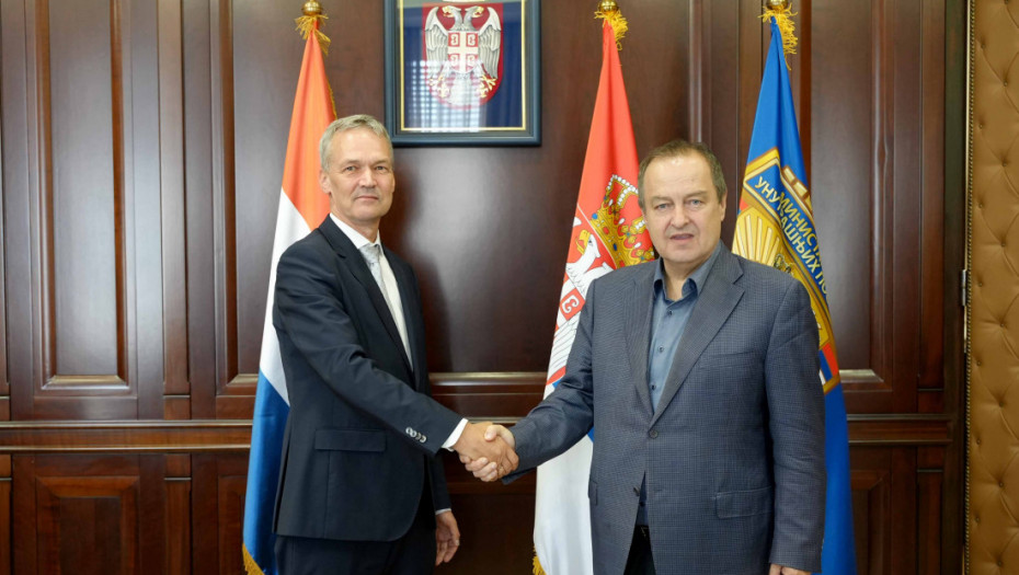 Dačić razgovarao sa ambasadorom Holandije o saradnji u oblasti unutrašnjih poslova