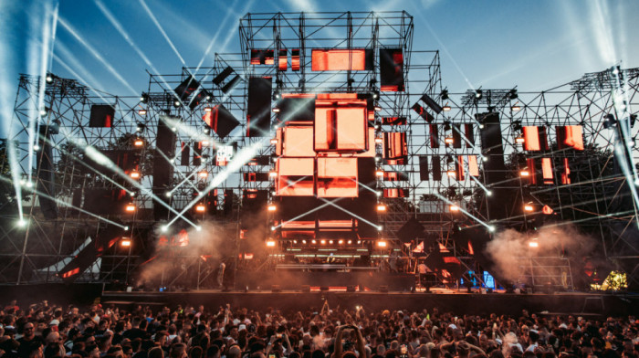 EXIT okupio 55.000 ljudi uz Hurts, Solomuna i Yetera, večeras stižu Sex Pistols, DJ Snake, Brejcha i drugi
