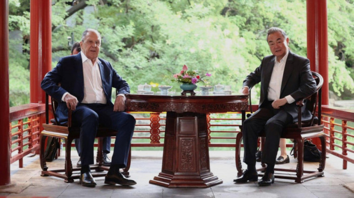 Lavrov i Vang razgovarali o perspektivama okončanja rata u Ukrajini i odnosima sa SAD