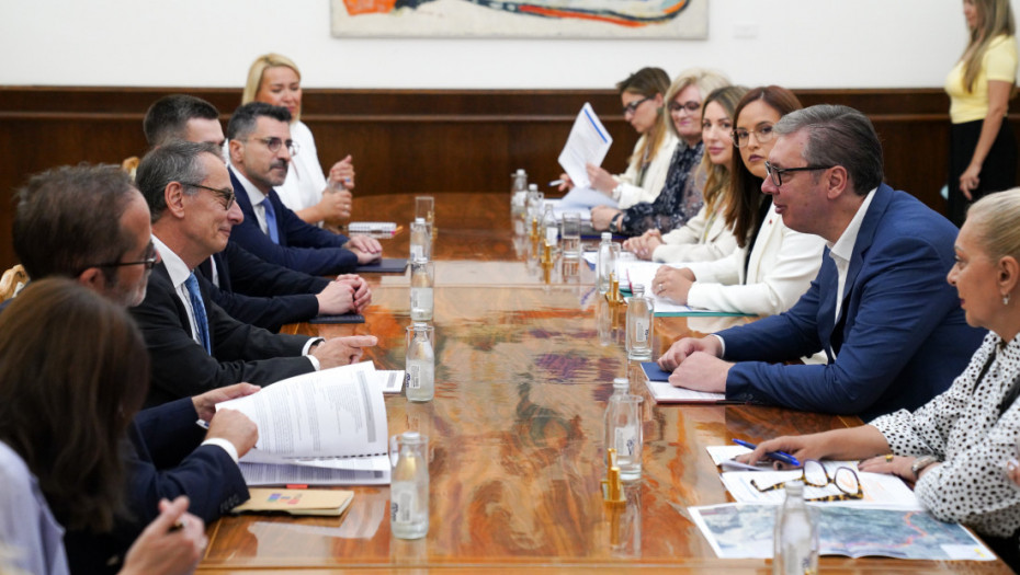 Vučić sa Patroneom razgovarao o rastućem obimu aktivnosti i investicija EBRD u Srbiji