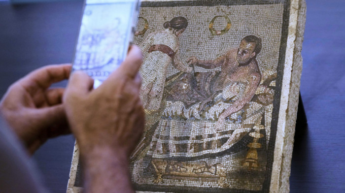 Italiji vraćen erotski mozaik iz Pompeje koji je u Drugom svetskom ratu ukrao oficir Vermahta