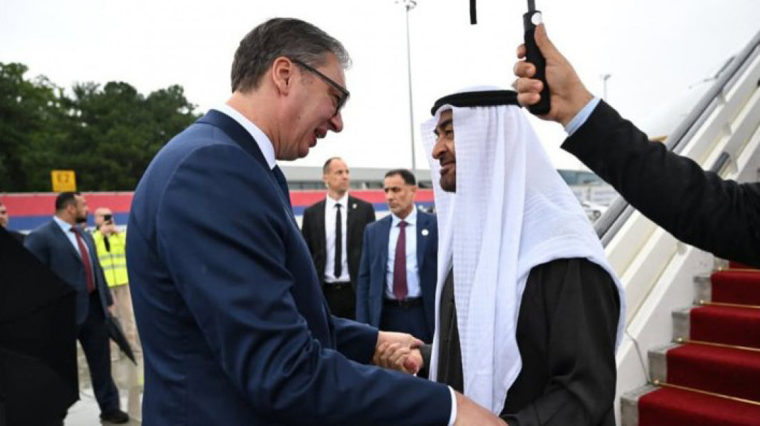 Vučić dočekao Mohameda bin Zajeda: Sa takvim prijateljem želimo da delimo budućnost