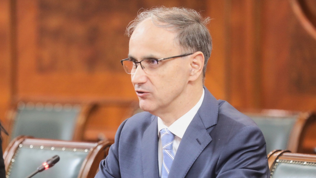 Premijer Macut najoštrije osudio hapšenje Igora Popovića