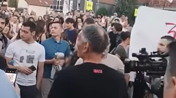 Protest u Nišu ispred TV Niš, skupovi u nekoliko mesta u Srbiji