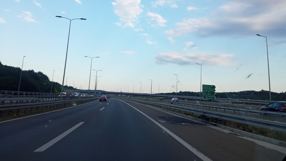 Svi putevi prohodni: U pojedinim delovima zemlje moguća poledica, magla i odroni