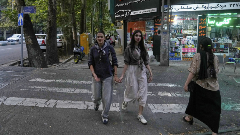 Nemačka pozvala svoje državljane da napuste Iran, strahujući od odmazde zbog sankcija