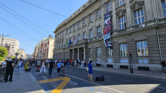 Dekanka: Stvari studenata u blokadi uklonjene sa Filološkog zbog prijemnog ispita