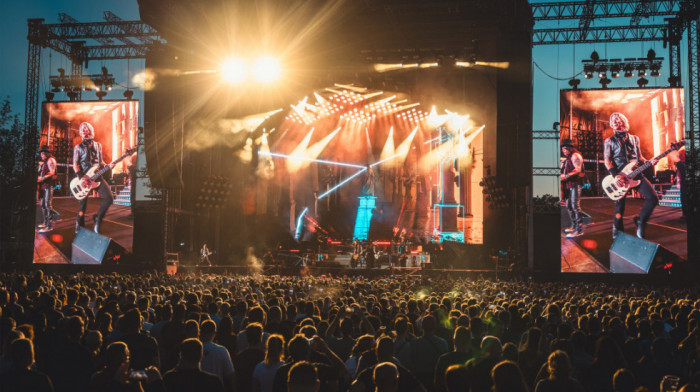 Više od tri rok spektakla na Ušću! Guns n’ Roses održali koncert pred 50.000 koji će ući u legendu