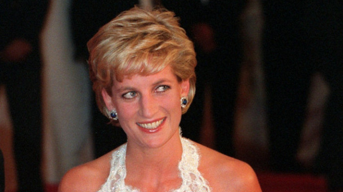 Biografkinja kralja Čarlsa: Princeza Dajana bila zaljubljena u Endrua