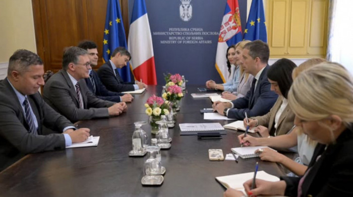 Đurić razgovarao sa Rokfejem o političkim odnosima sa Francuskom i situaciji na KiM