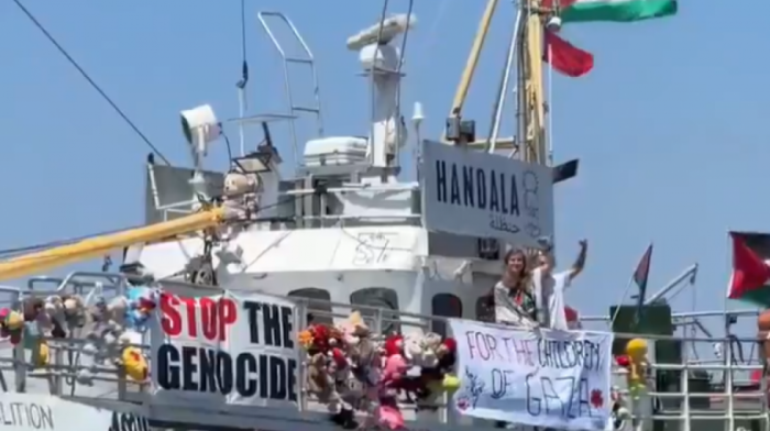 Drama na Mediteranu: Izgubljen kontakt sa brodom "Handala" koji prevozi humanitarnu pomoć u Gazu