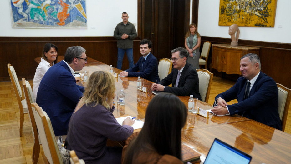 Vučić sa Brisom Rokfejem o zajedničkim interesima Srbije, Francuske i regiona
