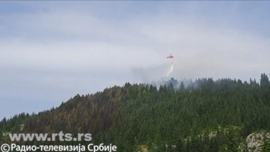 Prijepolje: Požar na Kamenoj Gori gašen helikopterima MUP-a