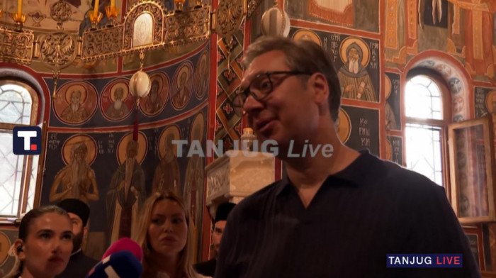 Vučić posetio Tumane: Obilazi manastir sa igumanom Dimitrijem Plećevićem