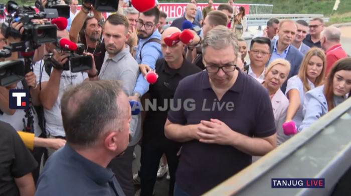 Vučić u obilasku Dunavskog koridora: Na samom početku pohvalio radove i upoznao se sa rokovima i detaljima projekta