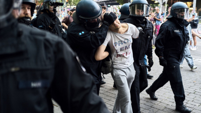 Nemačka policija razbila propalestinski skup "Prajd za oslobođenje": Uhapšeno najmanje 57 osoba (VIDEO)
