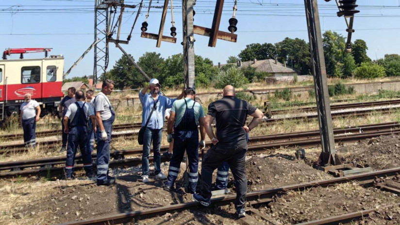 Železnica Srbije: Više od 2.000 radnika za vikend angažovano na saniranju smetnji od nepogoda