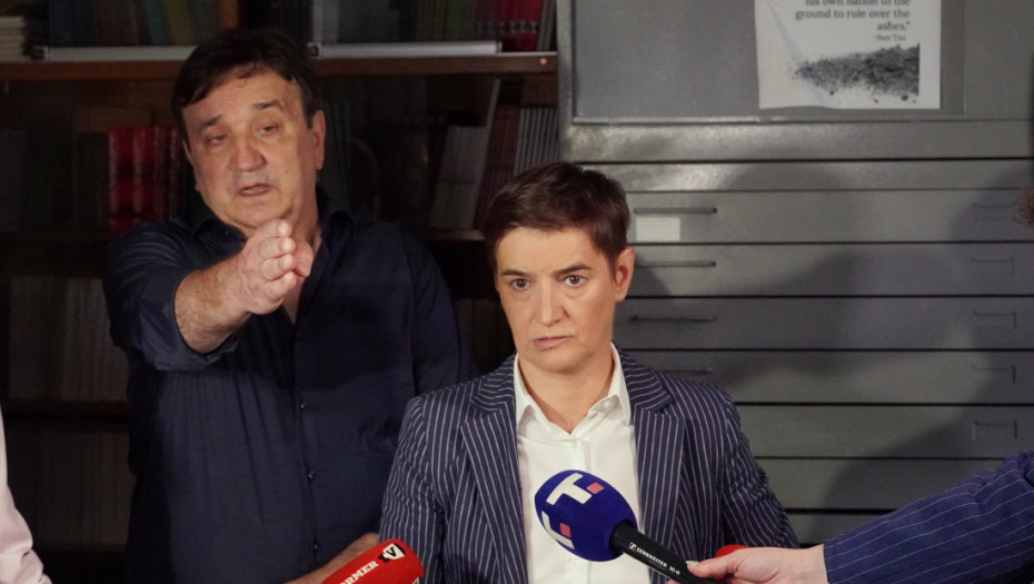 Otvoren SKC za građane: Brnabić poziva sve da vide posledice studentske blokade