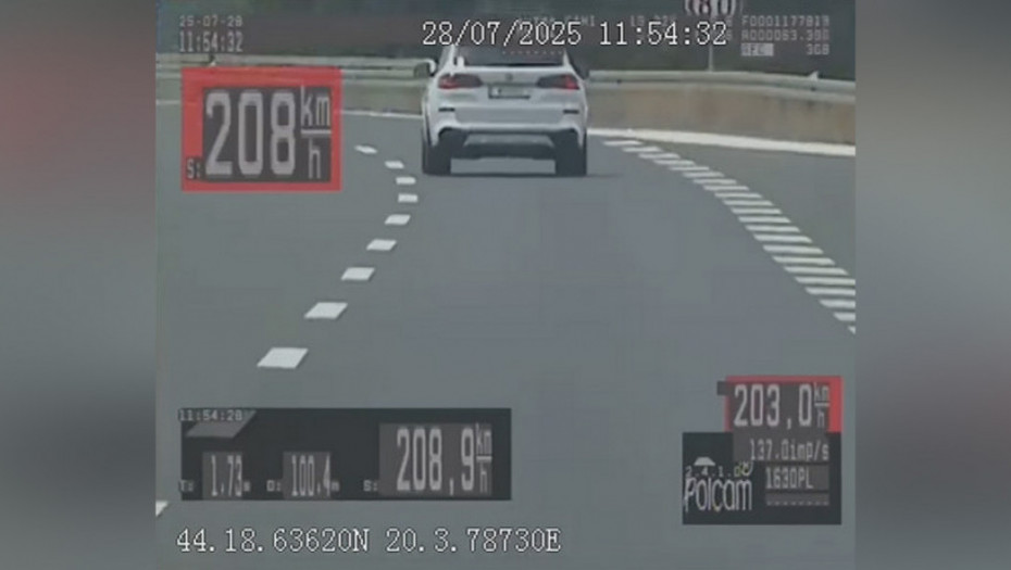 Vozio BMW brzinom od 208 kilometara na čas: Mladić isključen iz saobraćaja zbog nasilničke vožnje (VIDEO)
