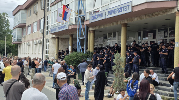 Kakva je situacija u Novom Pazaru: Za danas planiran novi skup zbog privođenja učesnika protesta