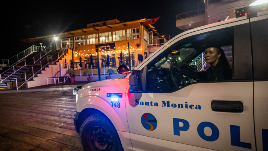Kalifornija zabranila maske za većinu službenika, uključujući imigracijske agente