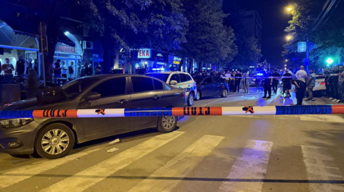 Određen pritvor maloletniku u Novom Pazaru zbog sumnje na ubistvo jedne i ranjavanja tri osobe
