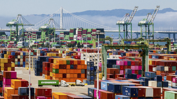 Trampove carine donele rezultate: Američki trgovinski deficit najniži od 2009. godine