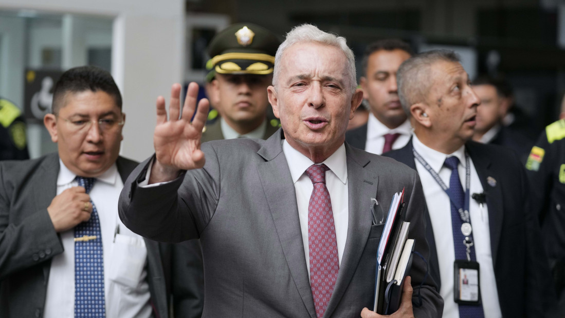Bivši predsednik Kolumbije Alvaro Uribe osuđen na 12 godina kućnog zatvora