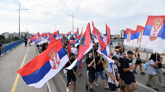 Dan sećanja: Kolona građana iz Novog Sada ka Karlovcima – sećanje na stradale Srbe iz "Oluje"