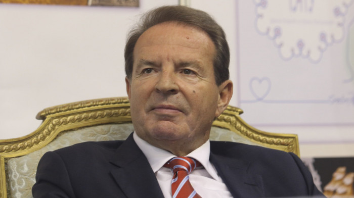 Bogoljub Karić: Predsednik Vučić razvija Srbiju i miri je sa svetom