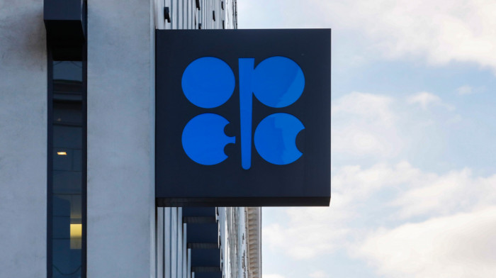 OPEC+ pauzira povećanje proizvodnje nafte početkom 2026. zbog straha od viška ponude