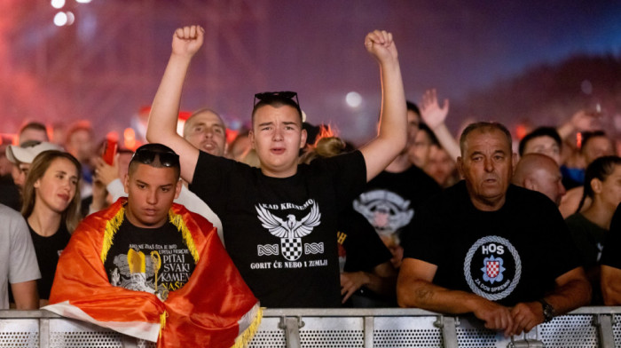 "Za dom spremni" ponovo u fokusu u Hrvatskoj: Ustaški pozdrav uzvikuju i deca, oglasila se kancelarija ombudsmana