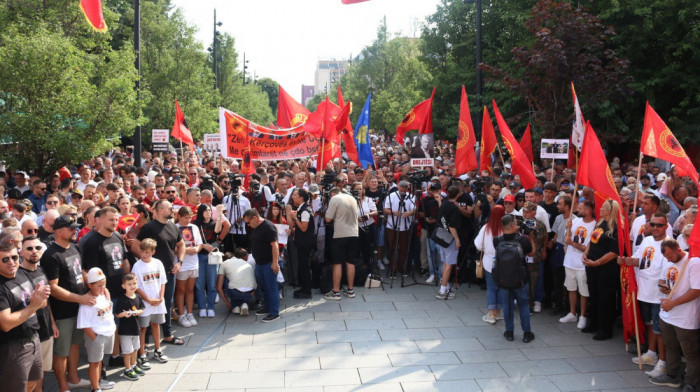 U Prištini održan protest protiv Specijalizovanih veća u Hagu za zločine tzv OVK