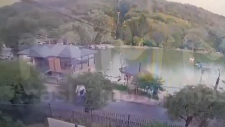 Trenutak pada žičare u Rusiji: Kabl pukao na visini od sedam metara, najmanje 10 ljudi povređeno (VIDEO)