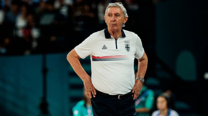 Ne obaziremo se na priče ljudi o zlatu, u procesu smo... : Svetislav Pešić miran posle Grčke