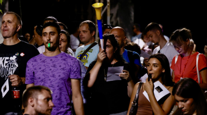 Studenti u blokadi se pridružuju maturantima na protestu 1. septembra
