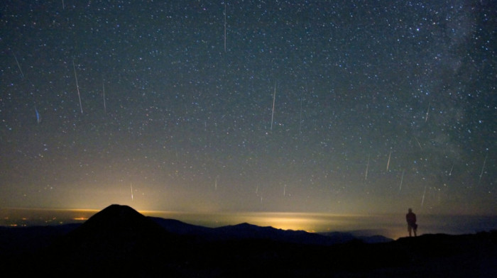 Ulovite po neku suzu Svetog Lorenca: Kompletan vodič za uživanje u pogledu na meteorsku kišu Perseida