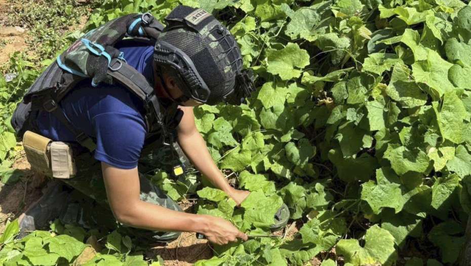 Tajland i Kambodža počinju povlačenje teškog naoružanja sa granice