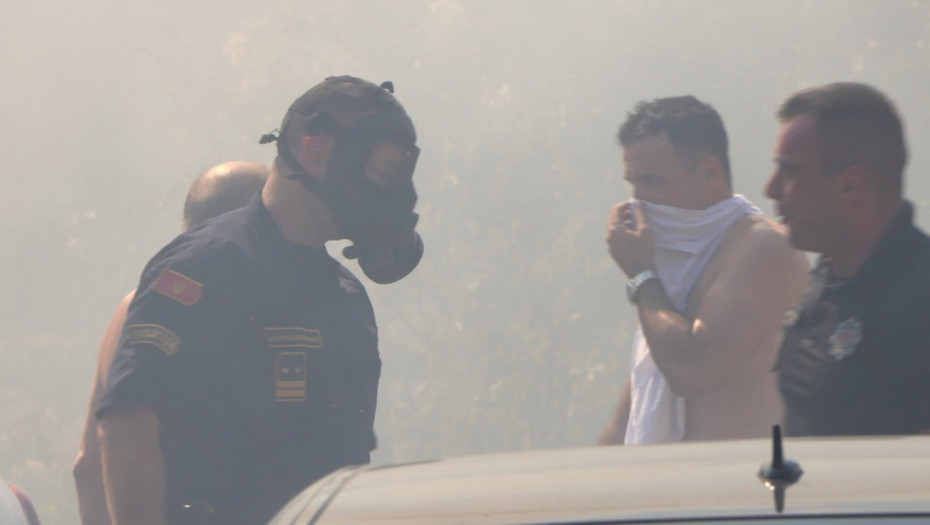 Dvojica vatrogasaca povređena u Podgorici, u Cetinjskom manastiru služen Moleban za kišu