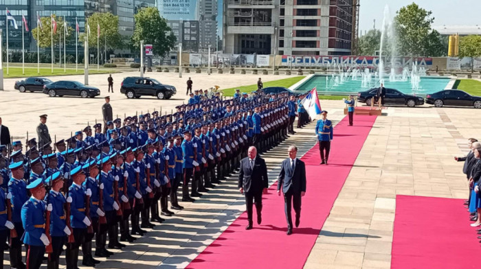 Austrijski kancelar u Srbiji: Svečani doček za Kristijana Štokera ispred Palate Srbija