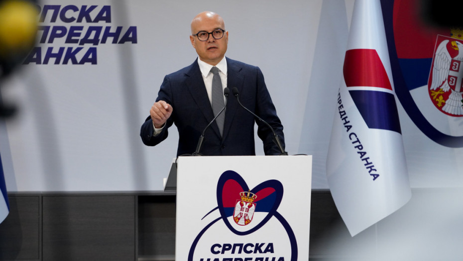 Vučević objavio snimak razbijanja SNS-a: U Novom Sadu na delu fašizam, pobediće Srbija ovo zlo