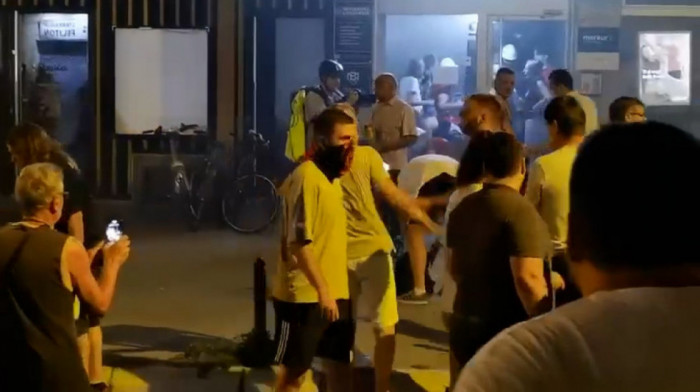 Asocijacija novinara Srbije: Napad blokadera na novinarku Branku Lazić u Novom Sadu pokušaj ubistva
