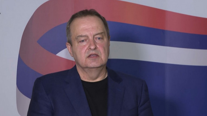 Dačić: Masovni napad na pristalice SNS u Novom Sadu, upozoravamo sve da ne krše zakon