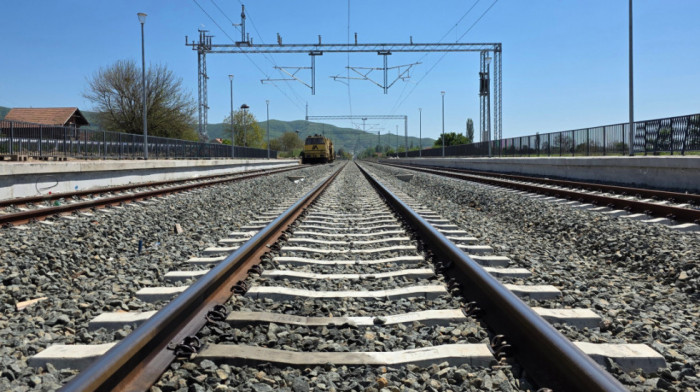 Železnica Srbije apeluje na oprez: Mreža na pruzi Novi Sad–Subotica pod naponom od 25.000 volti, opasnost po život