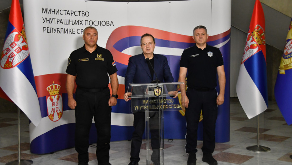 Dačić: Pozivamo sve da se raziđu, one koji su napadnuti da se suzdrže od odgovora