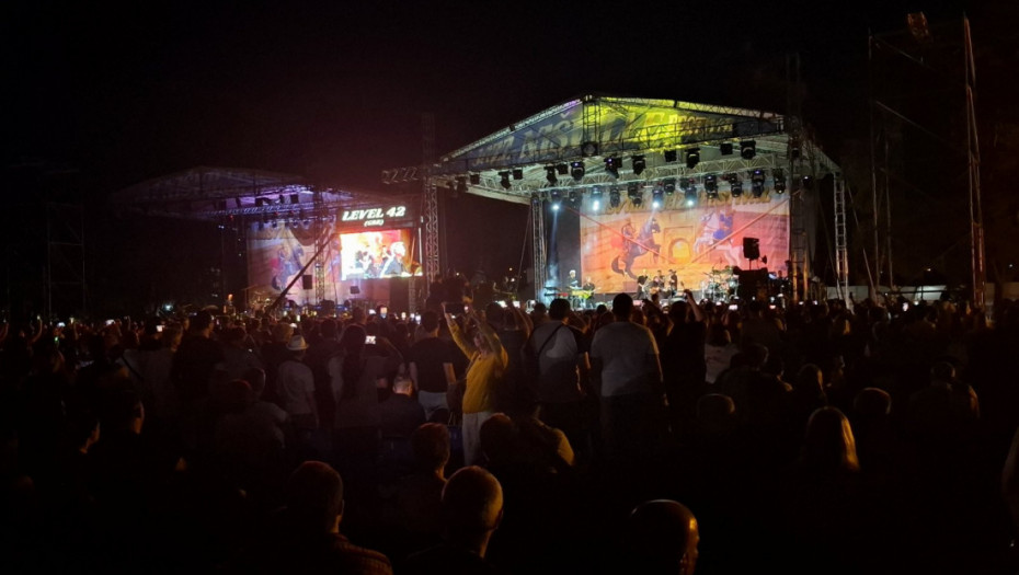 Nišvil Džez Festival otvoren na Niškoj tvrđavi: Bili Kobam oduševio publiku