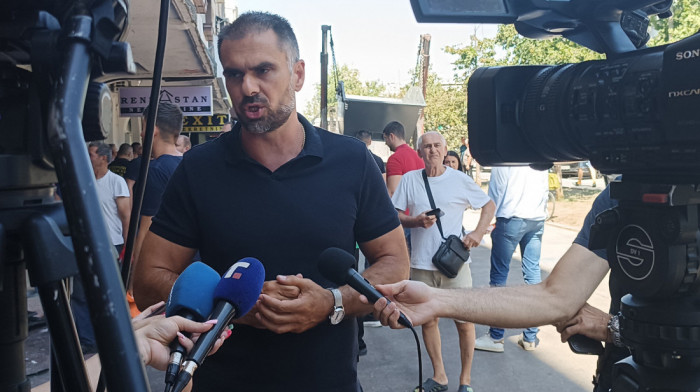 Mićin: Uništavanje naših prostorija poruka mržnje