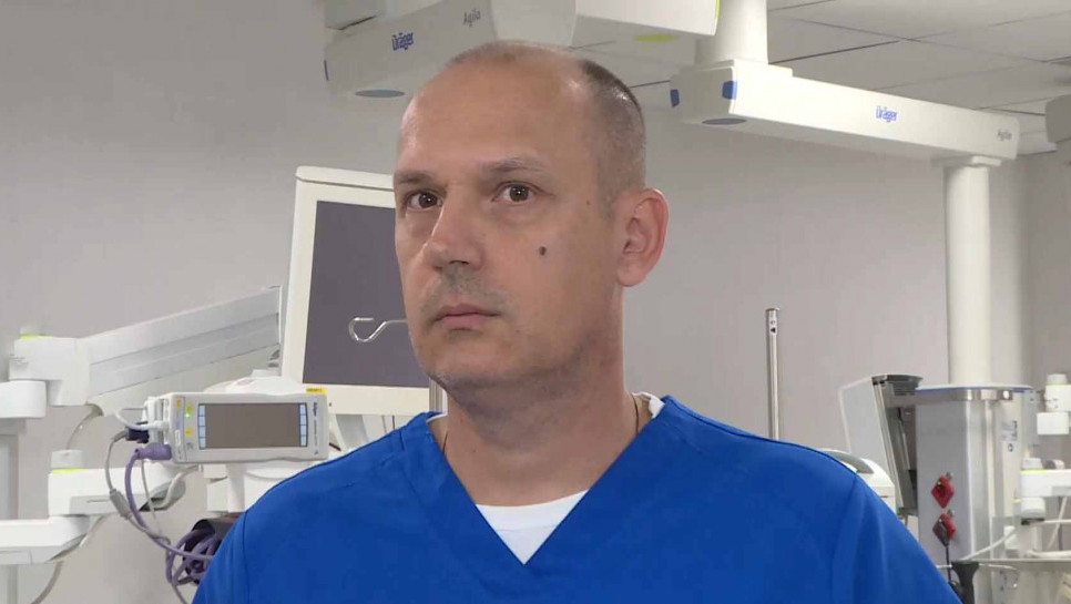 Lončar: U bolnici u Valjevu su četiri lakše povređena demonstranta, laž je da je preminulo dete od 16 godina